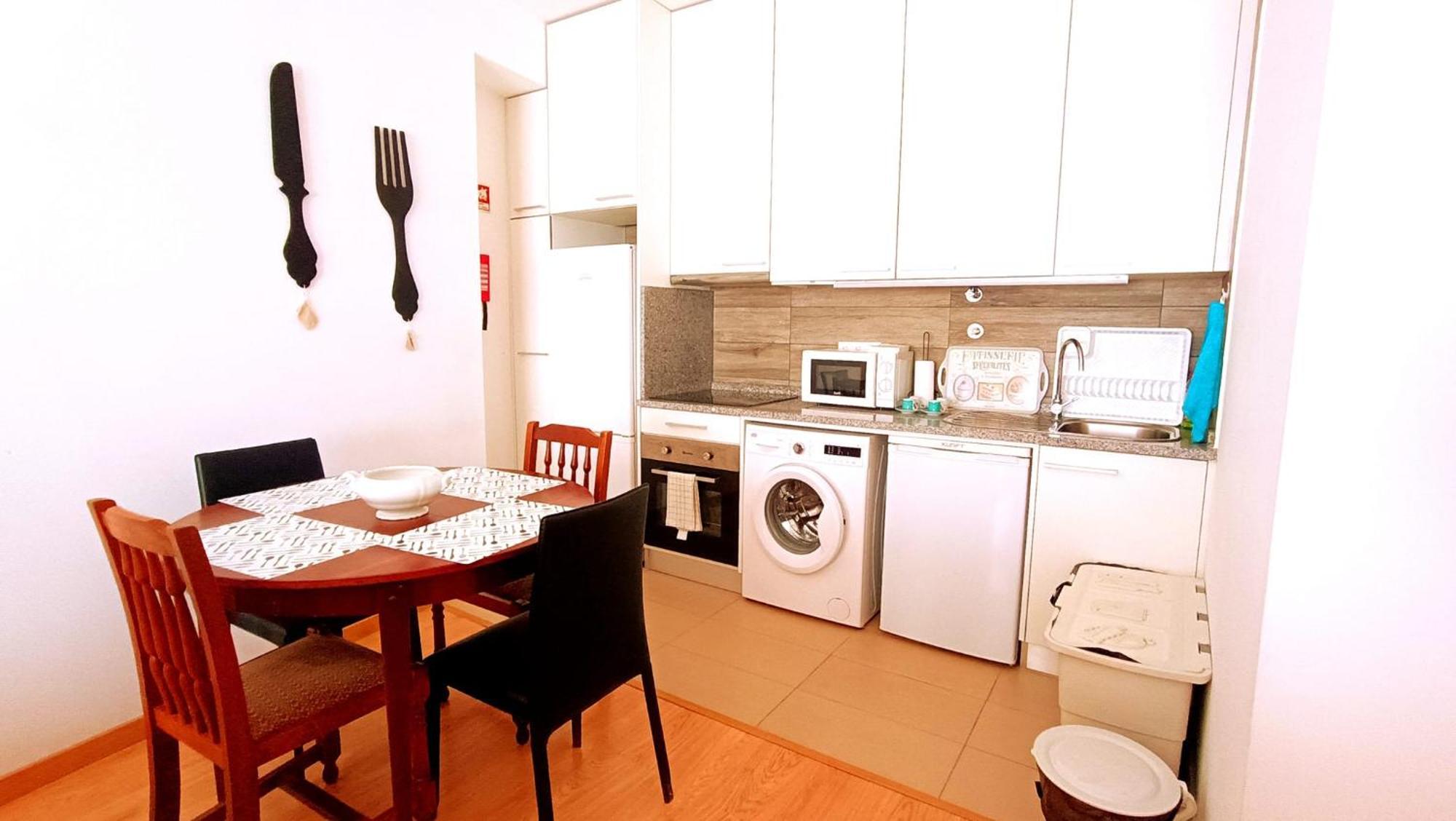 Appartement No centro, junto à Avenida da Liberdade - 1 Drt à Fundão Extérieur photo